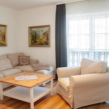 Mika -101- ミッテンヴァルト